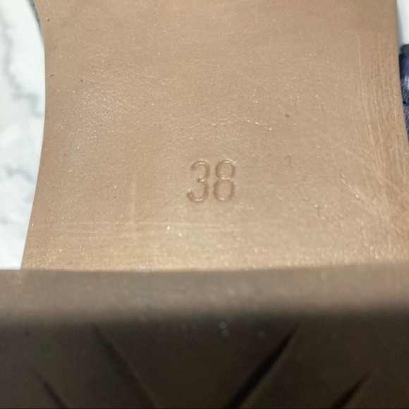 BUENO Sz 38 Leather Pointy Sandals with Gingham Bow in Navy - Picture 6 of 10